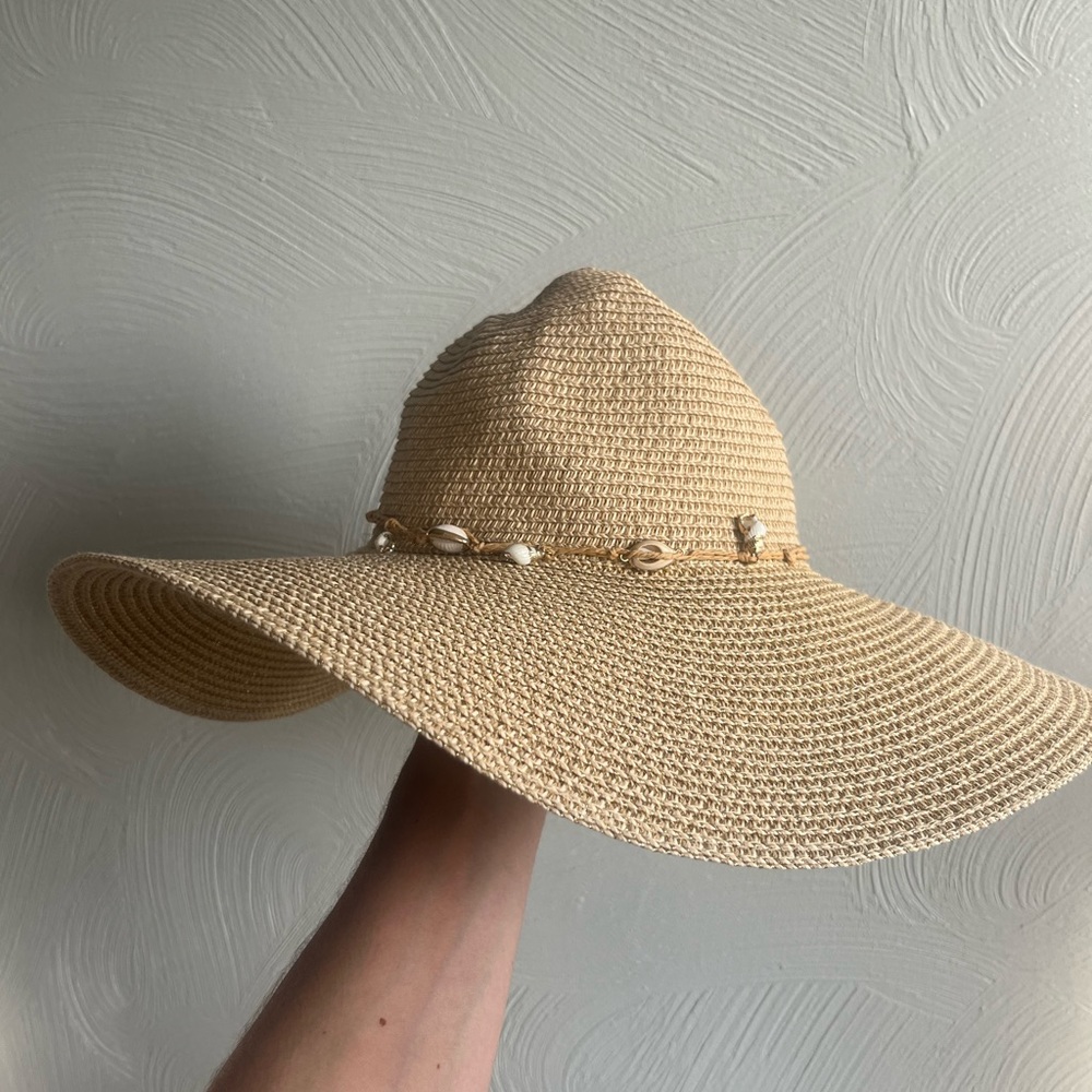 Gold and Tan Seashell Wide Brimmed Hat